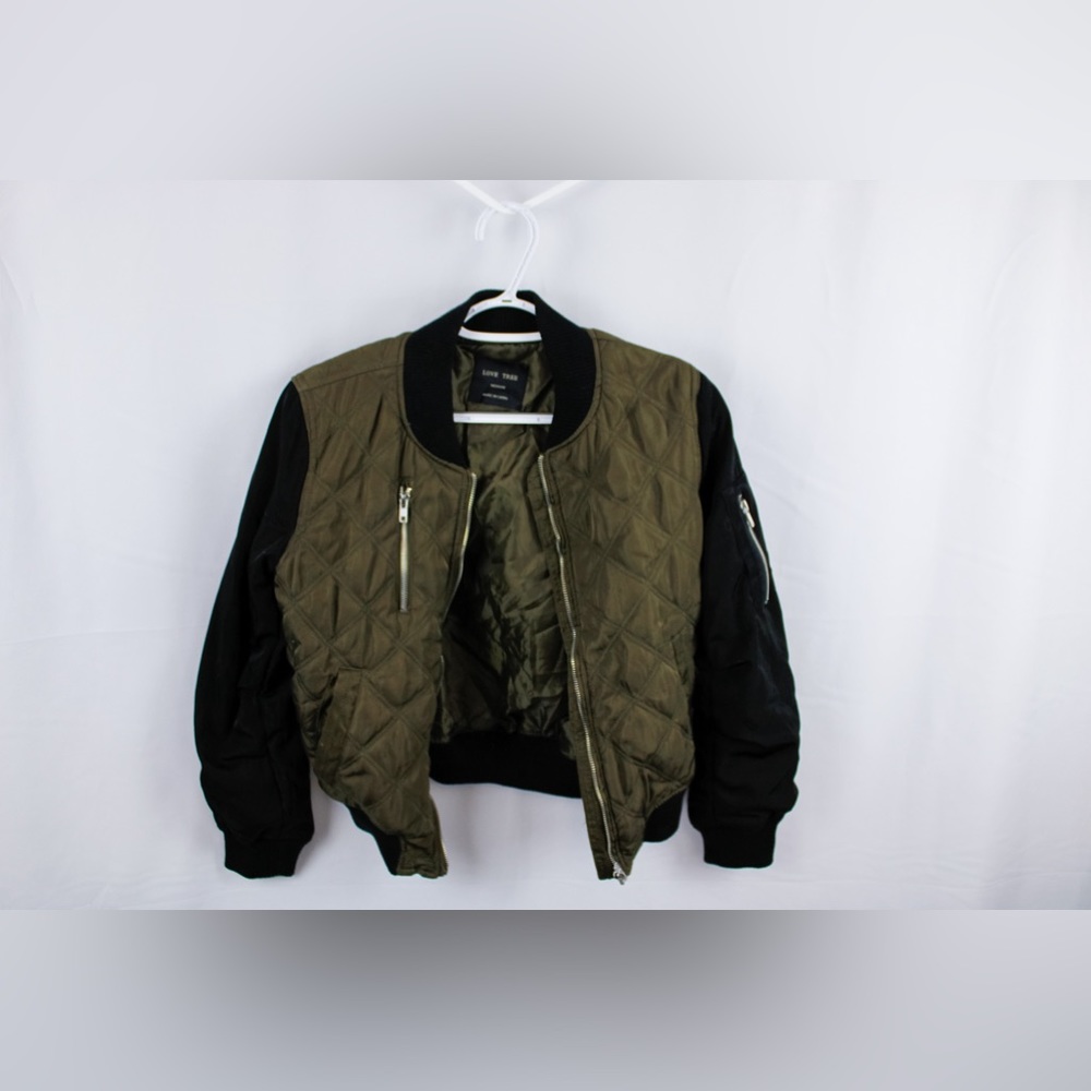 Love tree bomber jacket. Size medium